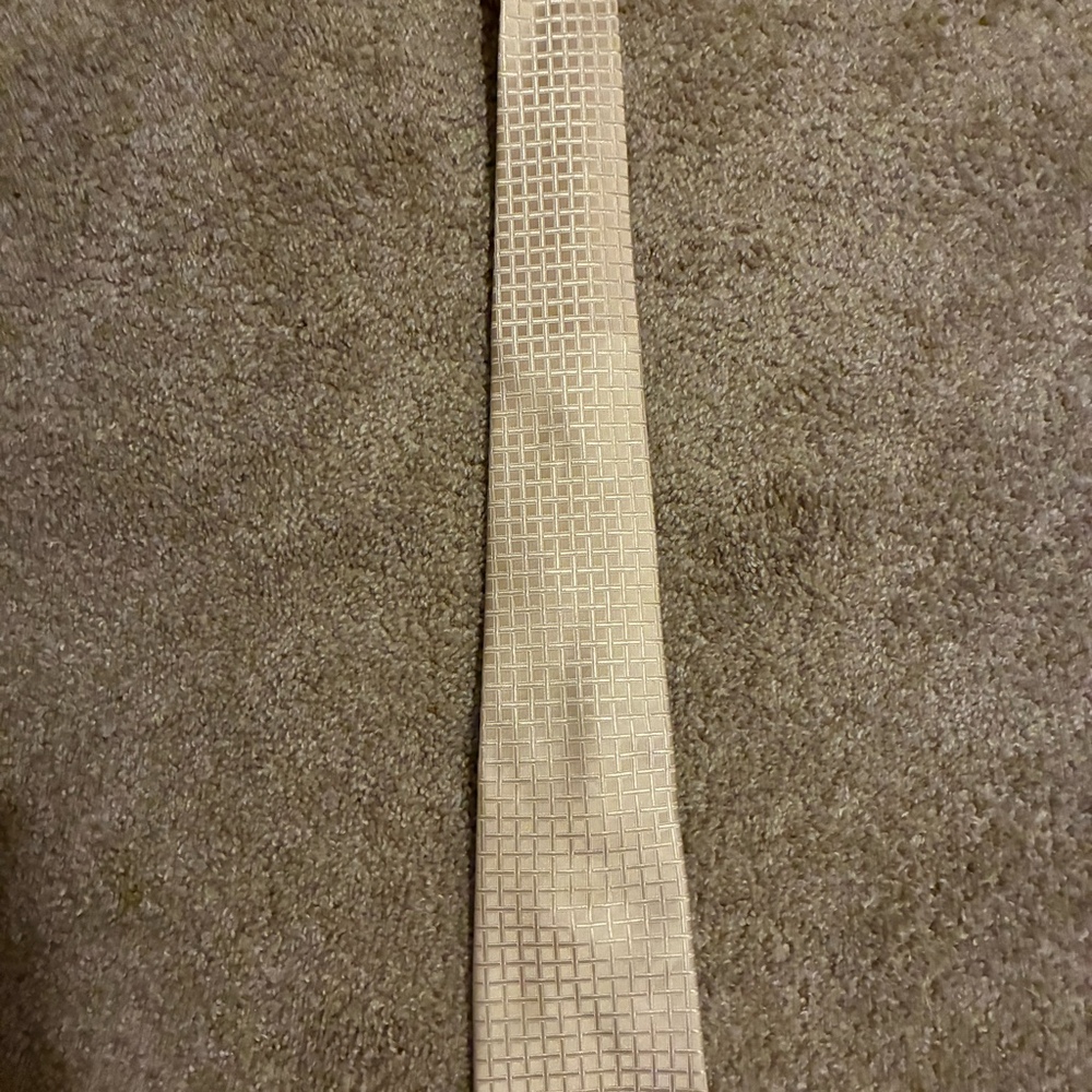 Donald J Trump Signature Collection Silk Tie Champagne‎ Gold Basketweave Pattern